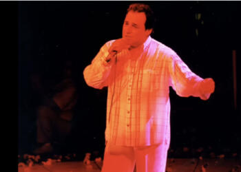 Βασίλης Καρράς: Το μοναδικό τραγούδι που δεν ερμήνευε ποτέ στις εμφανίσεις του και η άγνωστη ιστορία του